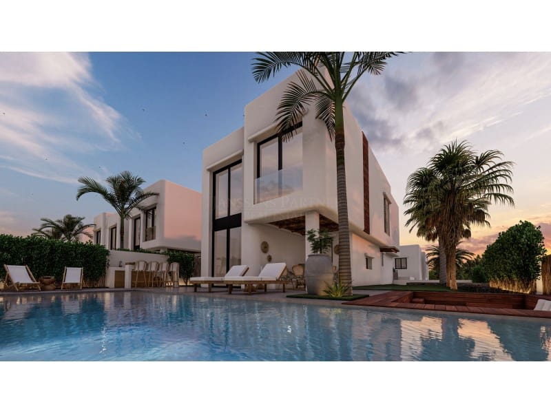 4 bedroom Villa for sale in Albir - € 875,000 (Ref: 8918072)