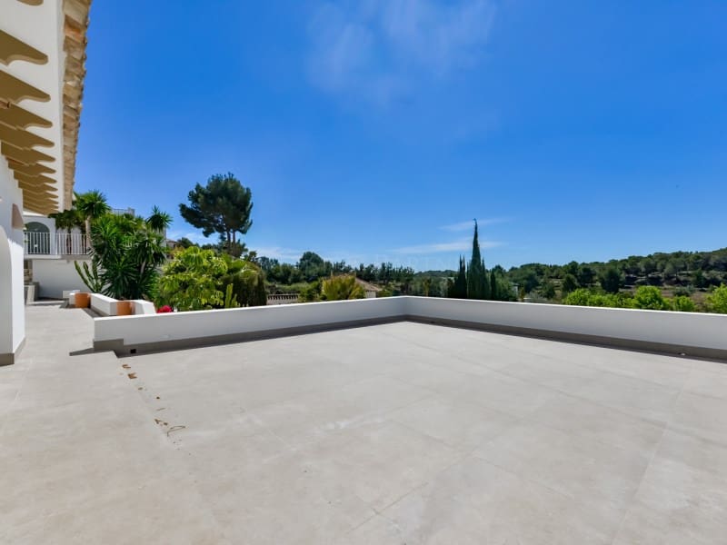 5 bedroom Villa for sale in Altea la Vella - € 1,495,000 (Ref: 8935365)