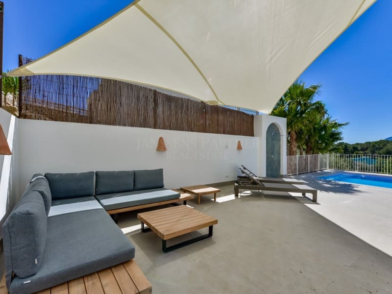 5 bedroom Villa for sale in Altea la Vella - € 1,495,000 (Ref: 8935365)