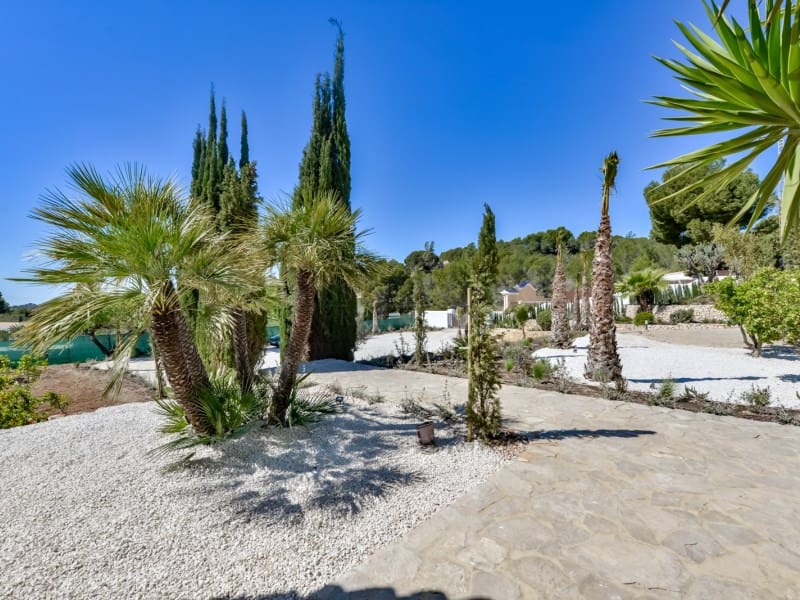 5 bedroom Villa for sale in Altea la Vella - € 1,495,000 (Ref: 8935365)