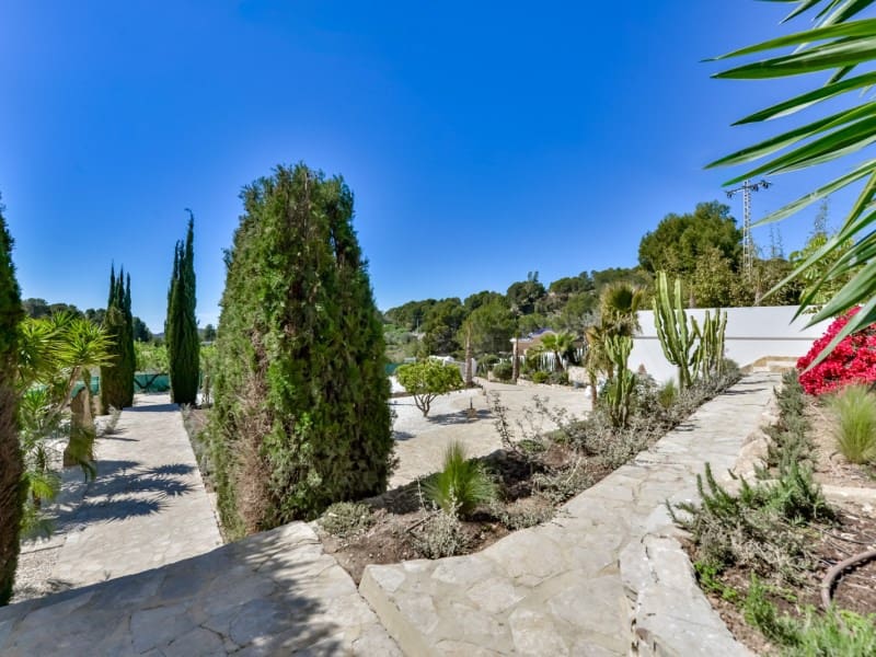 5 bedroom Villa for sale in Altea la Vella - € 1,495,000 (Ref: 8935365)