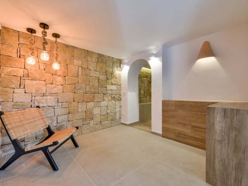 5 bedroom Villa for sale in Altea la Vella - € 1,495,000 (Ref: 8935365)