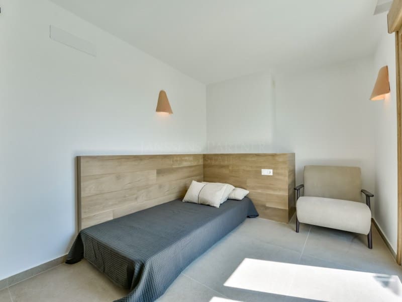 5 bedroom Villa for sale in Altea la Vella - € 1,495,000 (Ref: 8935365)