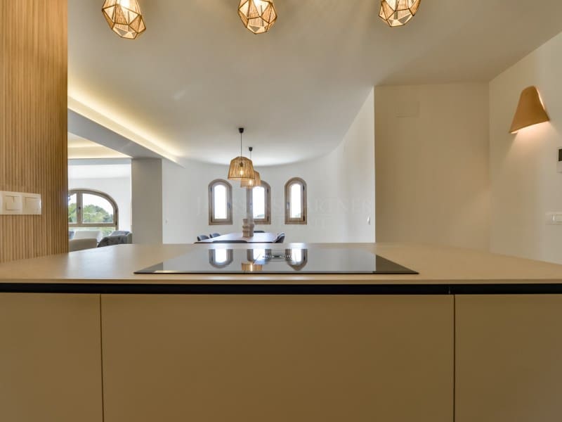 5 bedroom Villa for sale in Altea la Vella - € 1,495,000 (Ref: 8935365)