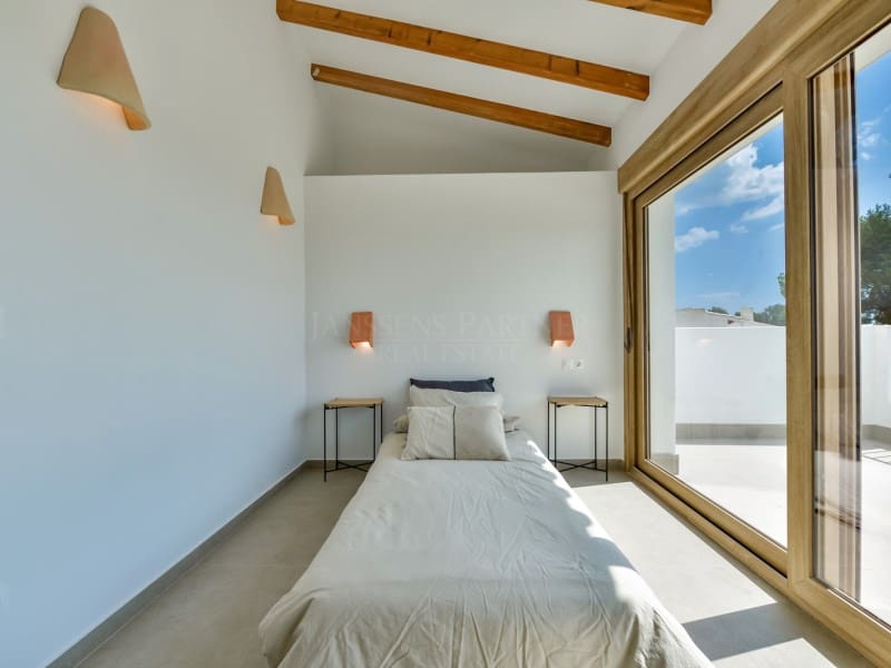 5 bedroom Villa for sale in Altea la Vella - € 1,495,000 (Ref: 8935365)