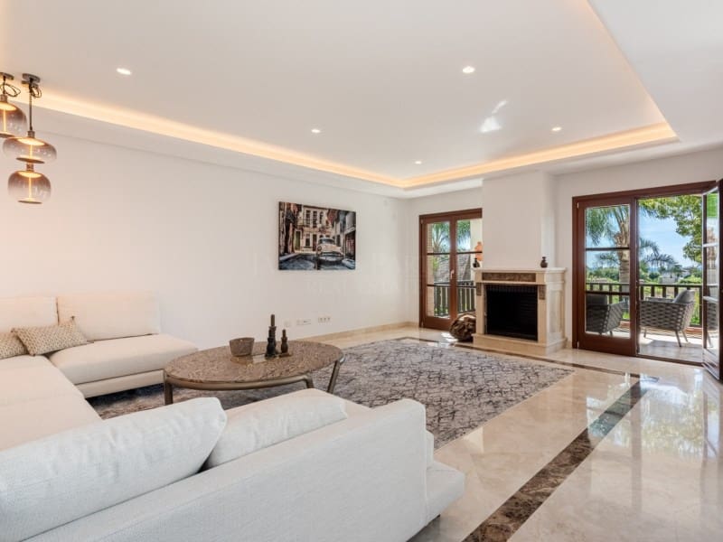 6 soveværelse Villa til salg i Golden Mile med swimmingpool - € 2.420.000 (Ref: 8935366)