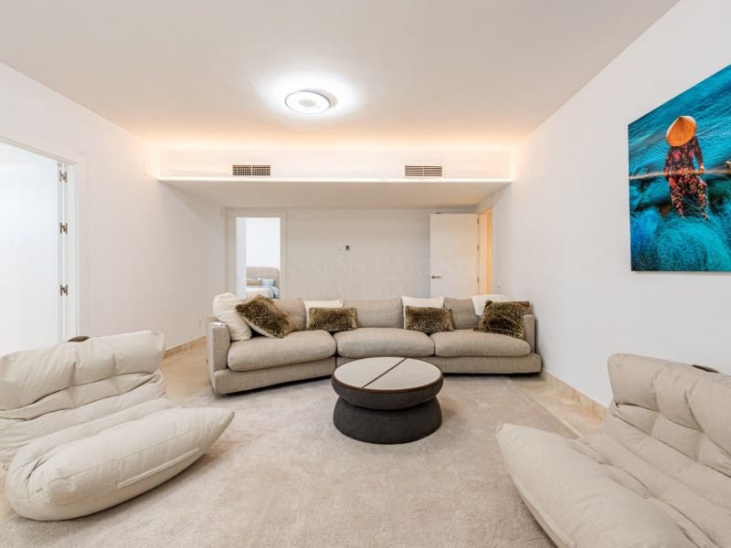 6 soveværelse Villa til salg i Golden Mile med swimmingpool - € 2.420.000 (Ref: 8935366)