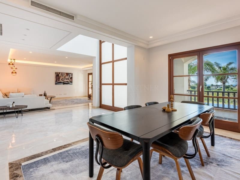 6 soveværelse Villa til salg i Golden Mile med swimmingpool - € 2.420.000 (Ref: 8935366)