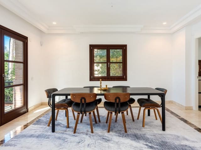 6 sypialnia Willa na sprzedaż w Nagüeles Alto, Marbella z basenem - 2 420 000 € (Ref: 8935366)