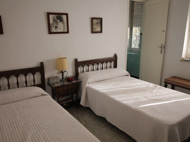 7 bedroom Villa for sale in Aspe - € 500,000 (Ref: 9005208)