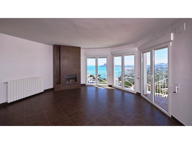 4 bedroom Villa for sale in Altea with garage - € 1,195,000 (Ref: 9049193)