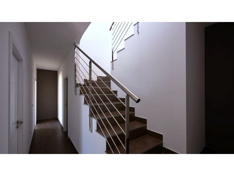 4 bedroom Villa for sale in Altea with garage - € 1,195,000 (Ref: 9049193)