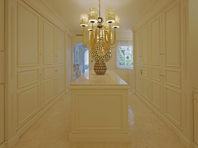 4 slaapkamer Villa te koop in Moraira met garage - € 5.850.000 (Ref: 9059832)