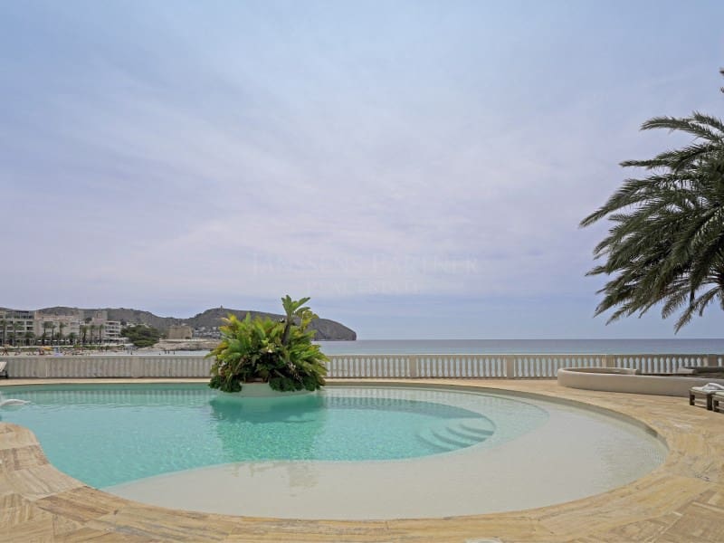 4 slaapkamer Villa te koop in Moraira met garage - € 5.850.000 (Ref: 9059832)