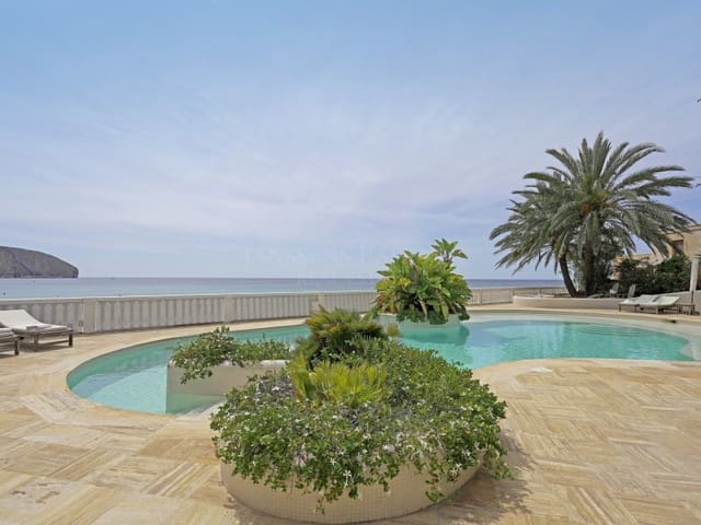 4 Zimmer Villa zu verkaufen in Casco Urbano, Teulada-Moraira mit Garage - 5.850.000 € (Ref: 9059832)