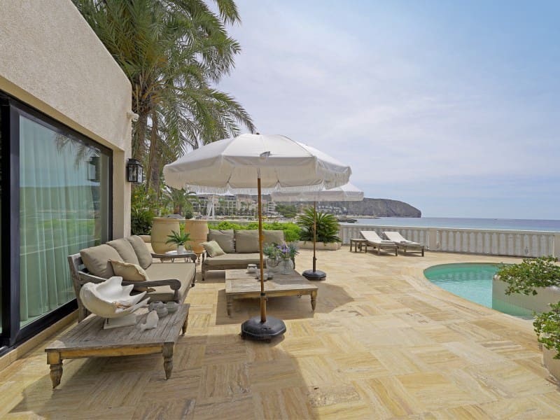 4 slaapkamer Villa te koop in Moraira met garage - € 5.850.000 (Ref: 9059832)