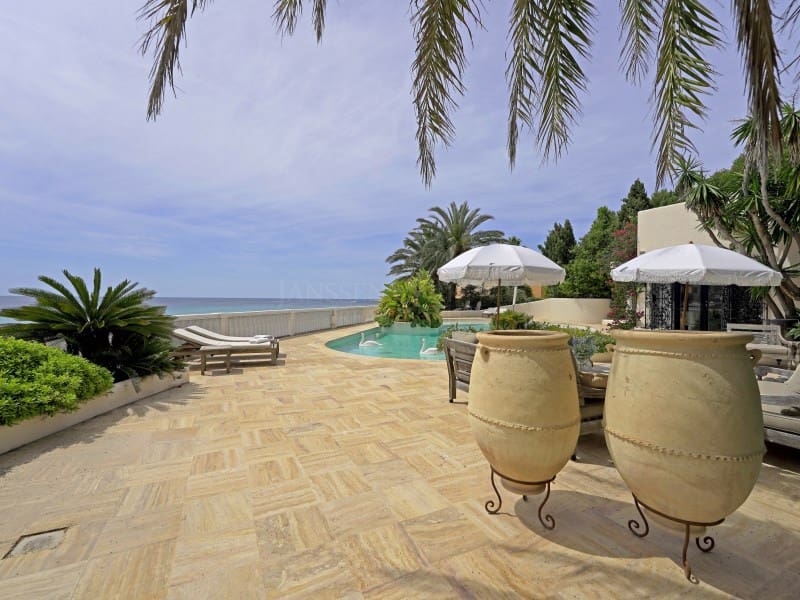 4 slaapkamer Villa te koop in Moraira met garage - € 5.850.000 (Ref: 9059832)