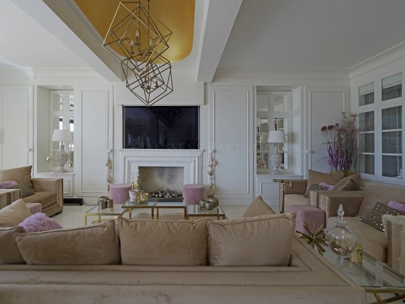 4 slaapkamer Villa te koop in Moraira met garage - € 5.850.000 (Ref: 9059832)