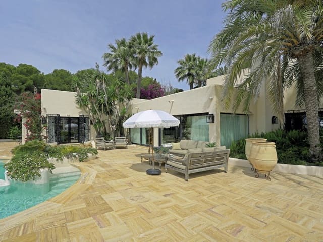 4 Zimmer Villa zu verkaufen in Casco Urbano, Teulada-Moraira mit Garage - 5.850.000 € (Ref: 9059832)