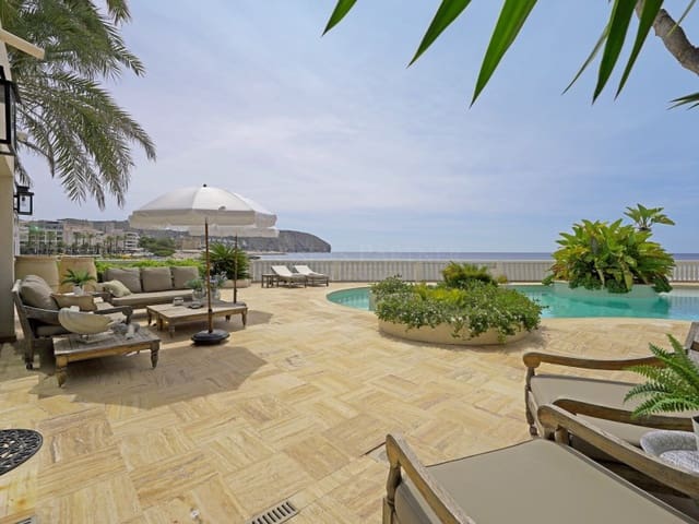 4 Zimmer Villa zu verkaufen in Casco Urbano, Teulada-Moraira mit Garage - 5.850.000 € (Ref: 9059832)