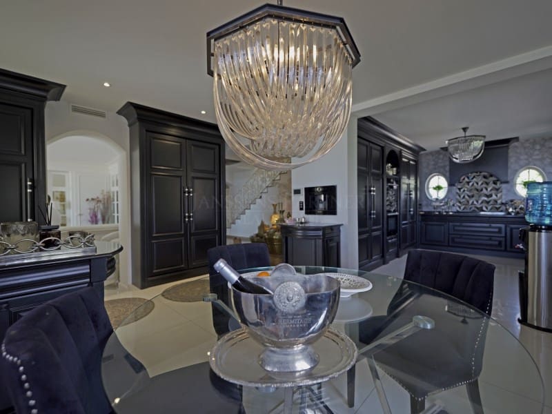 4 slaapkamer Villa te koop in Moraira met garage - € 5.850.000 (Ref: 9059832)