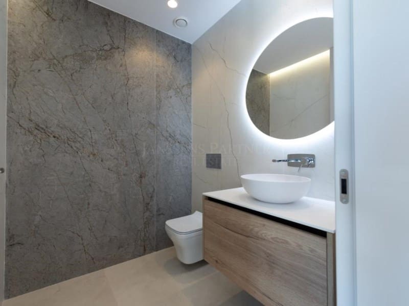 4 soverom Penthouse til salgs i Benidorm med svømmebasseng garasje - € 1 650 000 (Ref: 9078314)