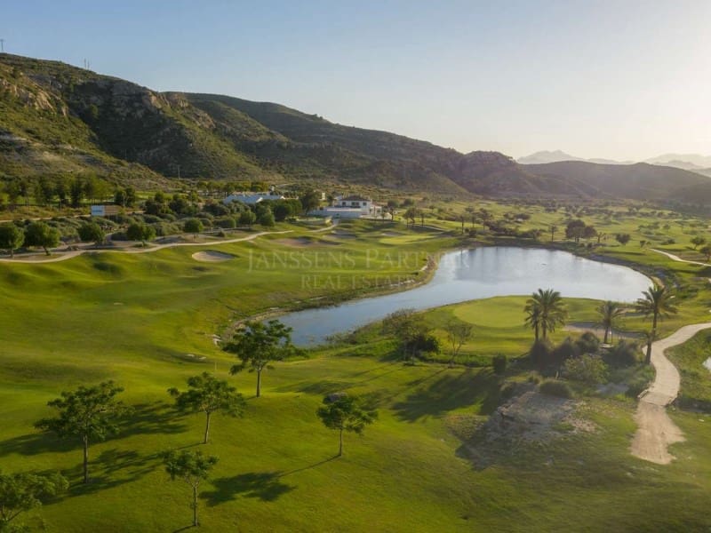 2 bedroom Apartment for sale in Monforte del Cid with pool - € 295,000 (Ref: 9078325)