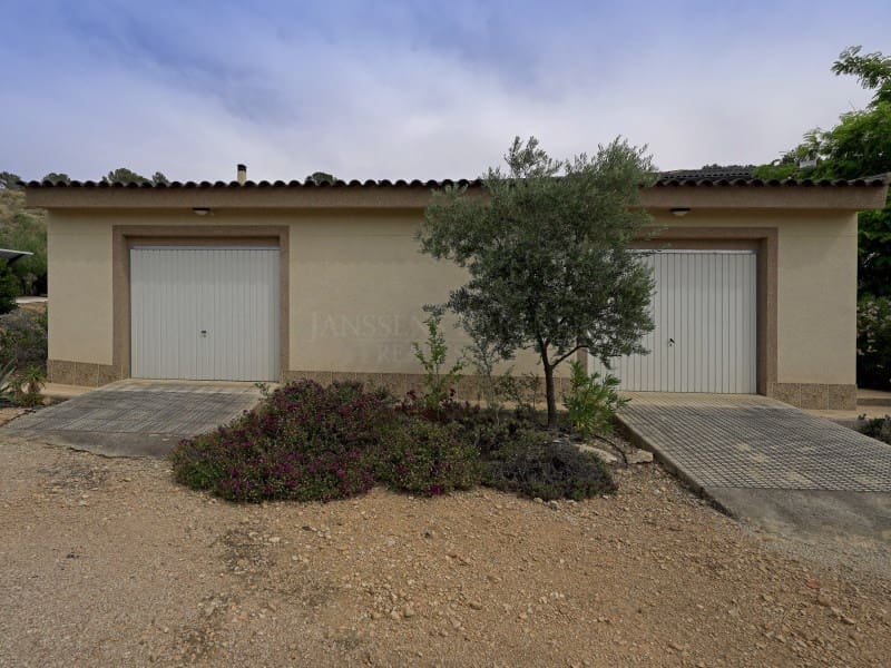 11 bedroom Villa for sale in Hondon de las Nieves - € 850,000 (Ref: 9082593)