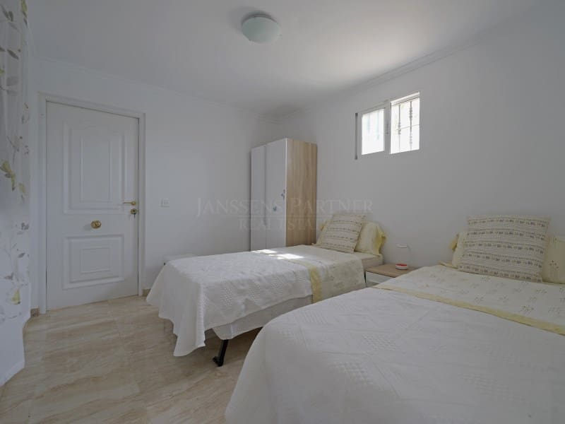 11 bedroom Villa for sale in Hondon de las Nieves - € 850,000 (Ref: 9082593)