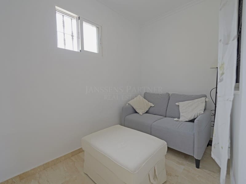 11 bedroom Villa for sale in Hondon de las Nieves - € 850,000 (Ref: 9082593)