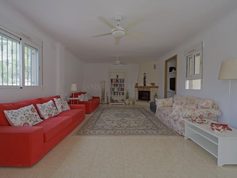 11 bedroom Villa for sale in Hondon de las Nieves - € 850,000 (Ref: 9082593)