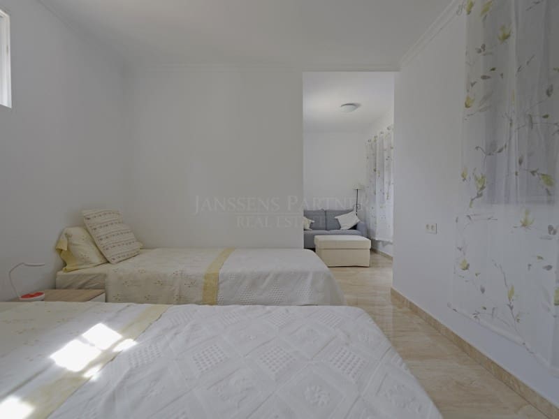 11 bedroom Villa for sale in Hondon de las Nieves - € 850,000 (Ref: 9082593)