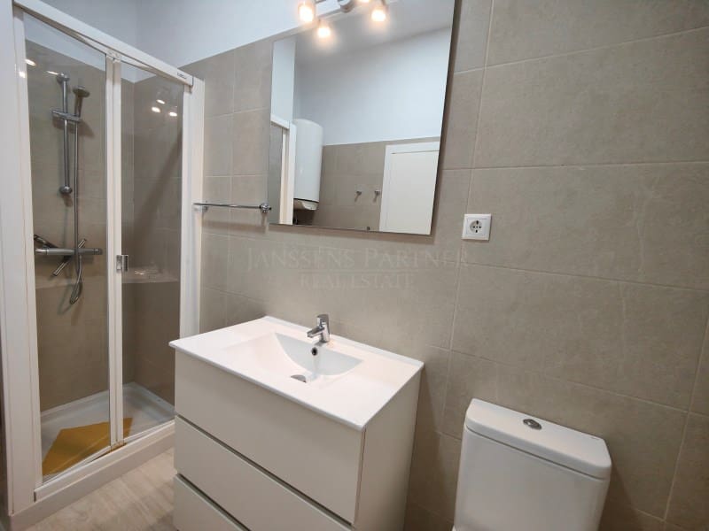 Kommersiell till salu i Altea - 120 000 € (Ref: 9085925)