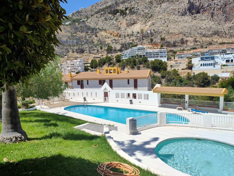 Kommersiell till salu i Altea - 120 000 € (Ref: 9085925)