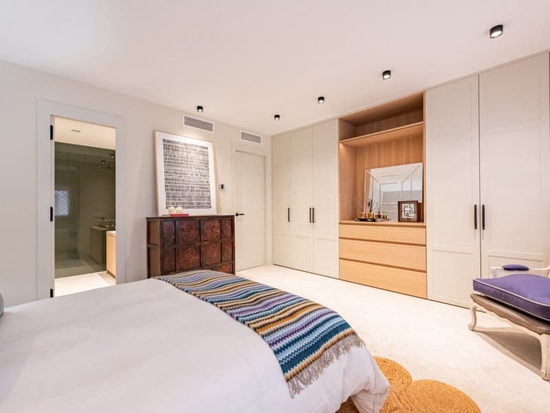 3 sypialnia Apartament na sprzedaż w Golden Mile z basenem - 2 300 000 € (Ref: 9095556)