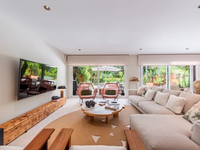 3 sypialnia Apartament na sprzedaż w Lomas De Marbella, Marbella z basenem - 2 300 000 € (Ref: 9095556)