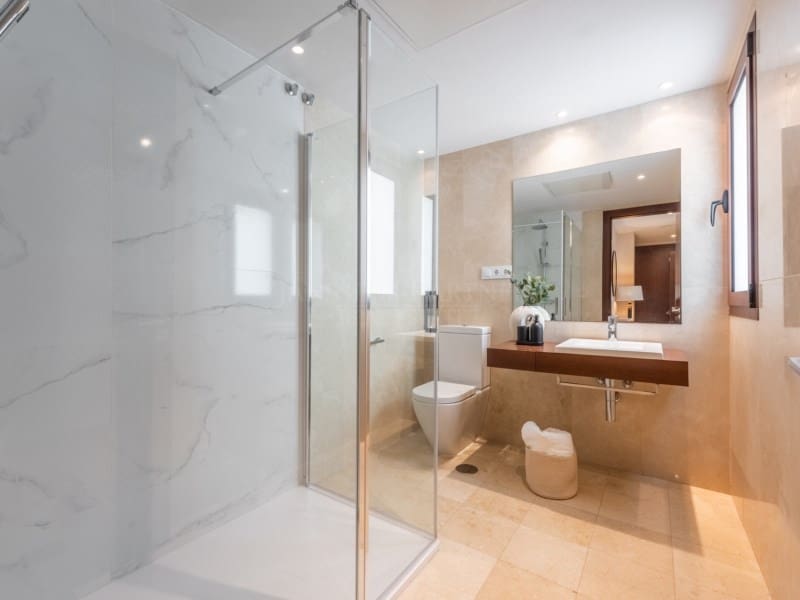 2 chambre Appartement à vendre à Nueva Andalucia avec piscine - 580 000 € (Ref: 9099397)