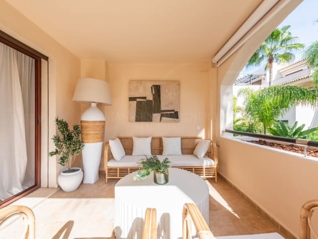 2 chambre Appartement à vendre à Nueva Andalucía Centro, Marbella avec piscine - 580 000 € (Ref: 9099397)