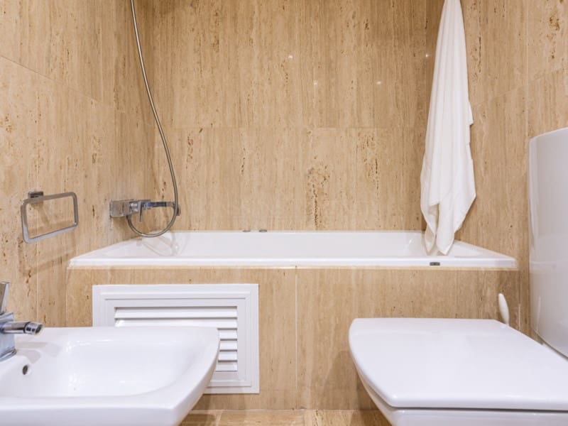 2 bedroom Apartment for sale in Nueva Andalucia with pool - € 580,000 (Ref: 9099397)