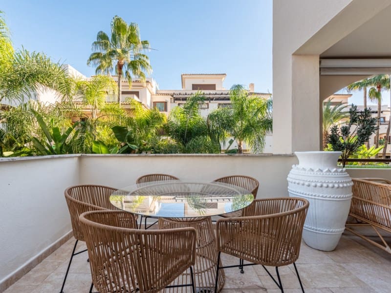 2 makuuhuone Huoneisto myytävänä paikassa Puerto Banus mukana uima-altaan - 589 000 € (Ref: 9099397)