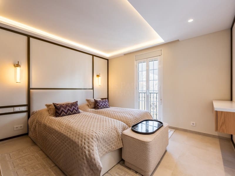 3 soverom Hus til salgs i Marbella med svømmebasseng - € 1 495 000 (Ref: 9099398)