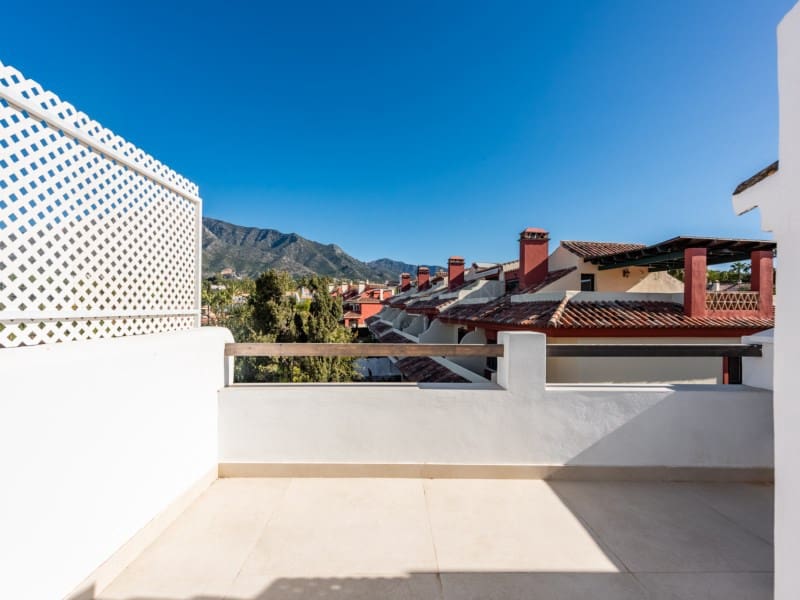 3 soverom Hus til salgs i Marbella med svømmebasseng - € 1 495 000 (Ref: 9099398)