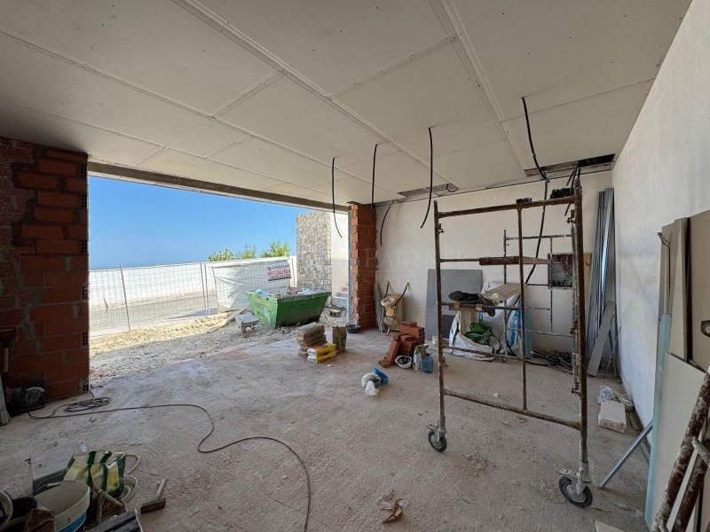 4 bedroom Villa for sale in Benissa with garage - € 3,900,000 (Ref: 9129906)