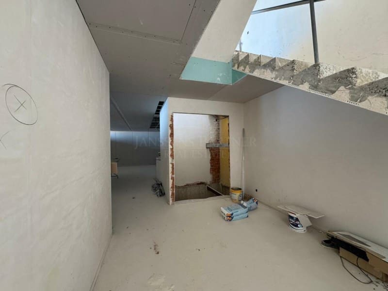 4 bedroom Villa for sale in Benissa with garage - € 3,900,000 (Ref: 9129906)