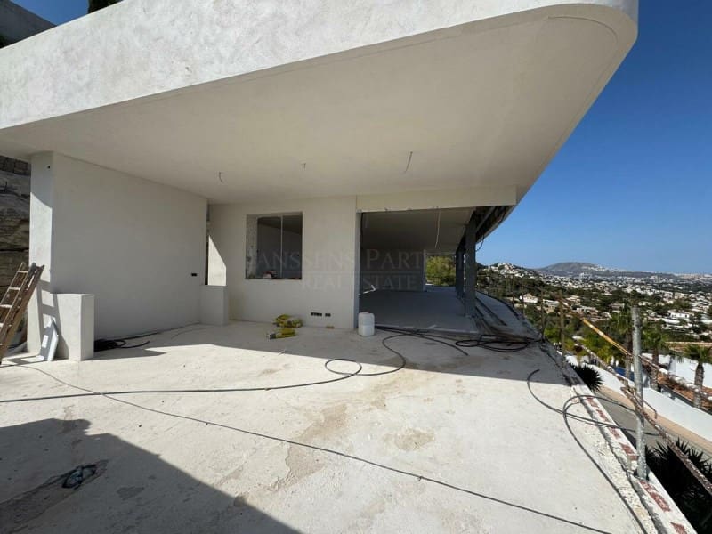 4 bedroom Villa for sale in Benissa with garage - € 3,900,000 (Ref: 9129906)