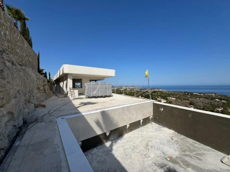 4 bedroom Villa for sale in Benissa with garage - € 3,900,000 (Ref: 9129906)