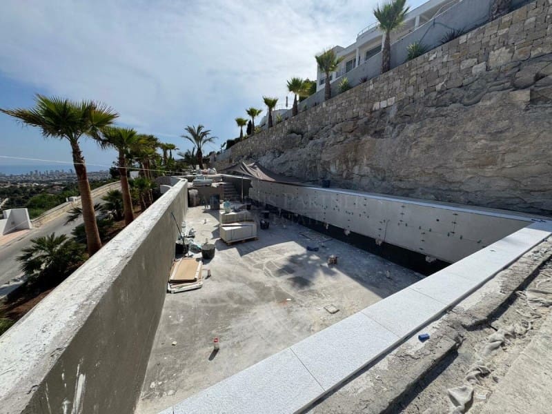 4 bedroom Villa for sale in Benissa with garage - € 3,900,000 (Ref: 9129906)