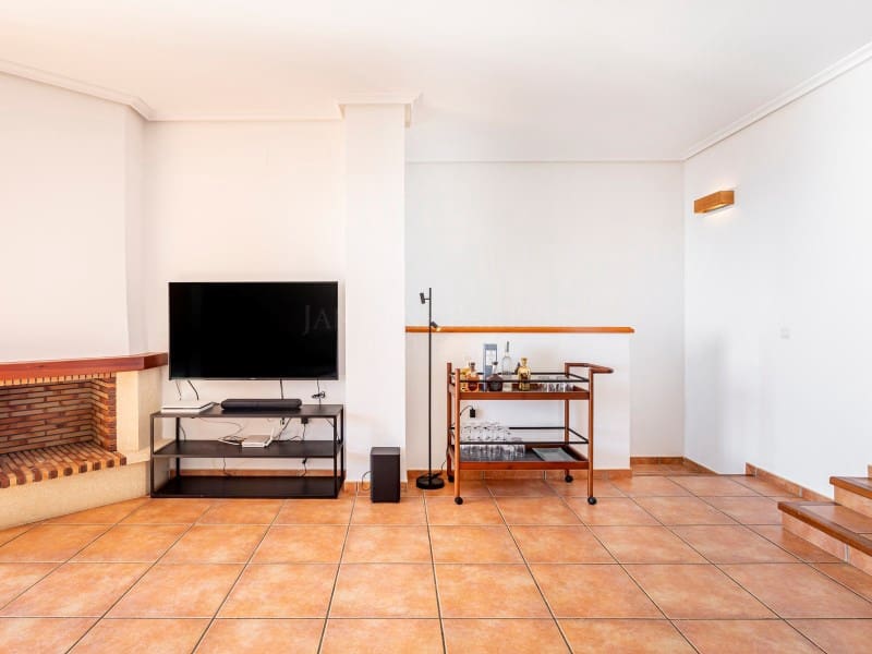 3 makuuhuone Omakotitalo vuokrattavana paikassa Altea - 2 000 € (Ref: 9147334)