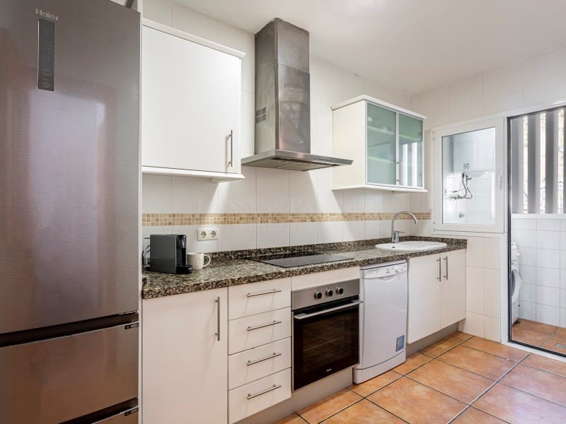 3 makuuhuone Omakotitalo vuokrattavana paikassa Altea - 2 000 € (Ref: 9147334)