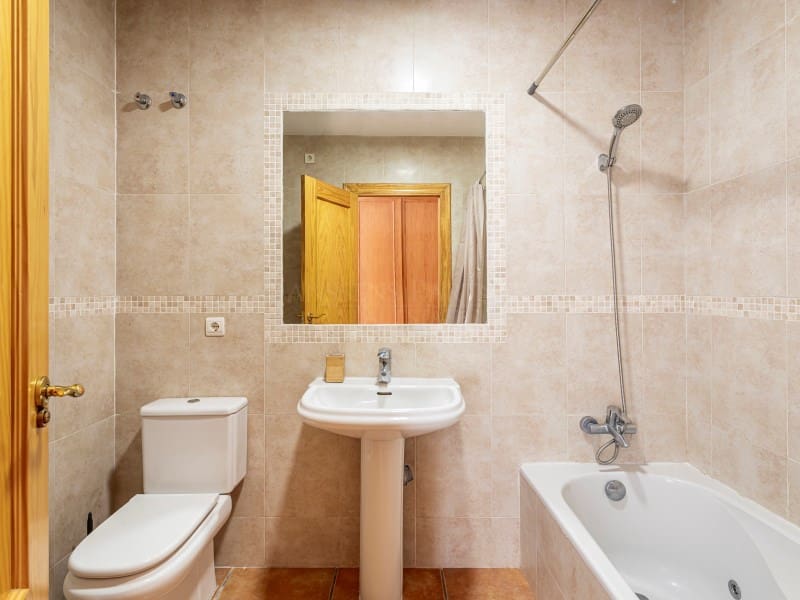 3 makuuhuone Omakotitalo vuokrattavana paikassa Altea - 2 000 € (Ref: 9147334)